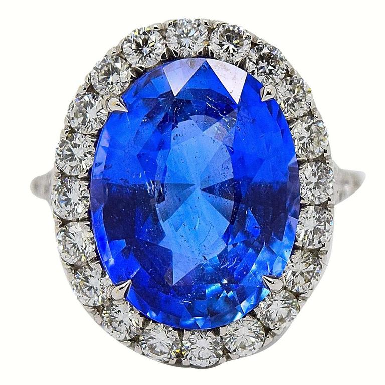 Oval blue sapphire and diamond cocktail ring